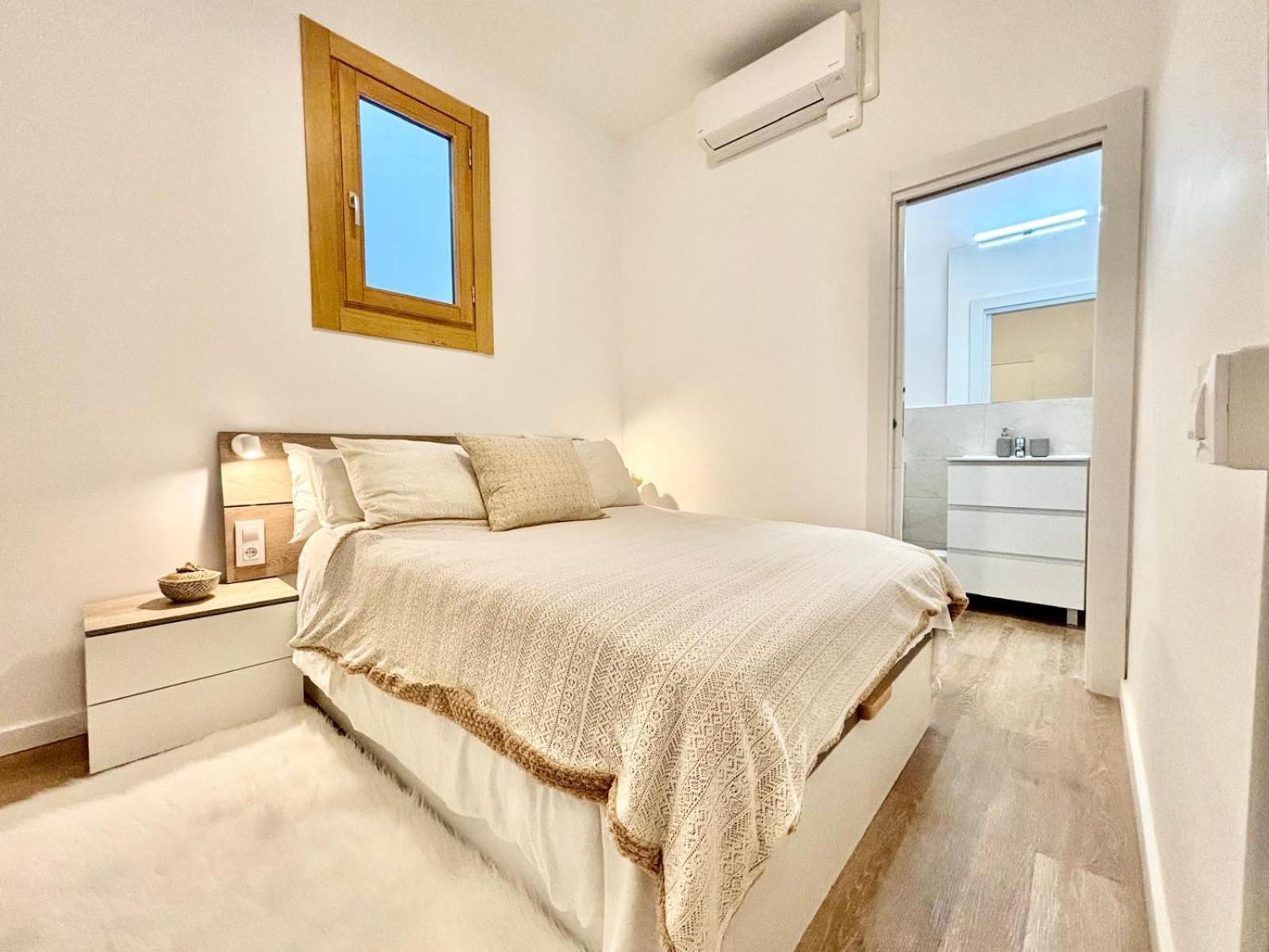 Apartment Piso Ideal Con 3 3 Banos Y Terraza