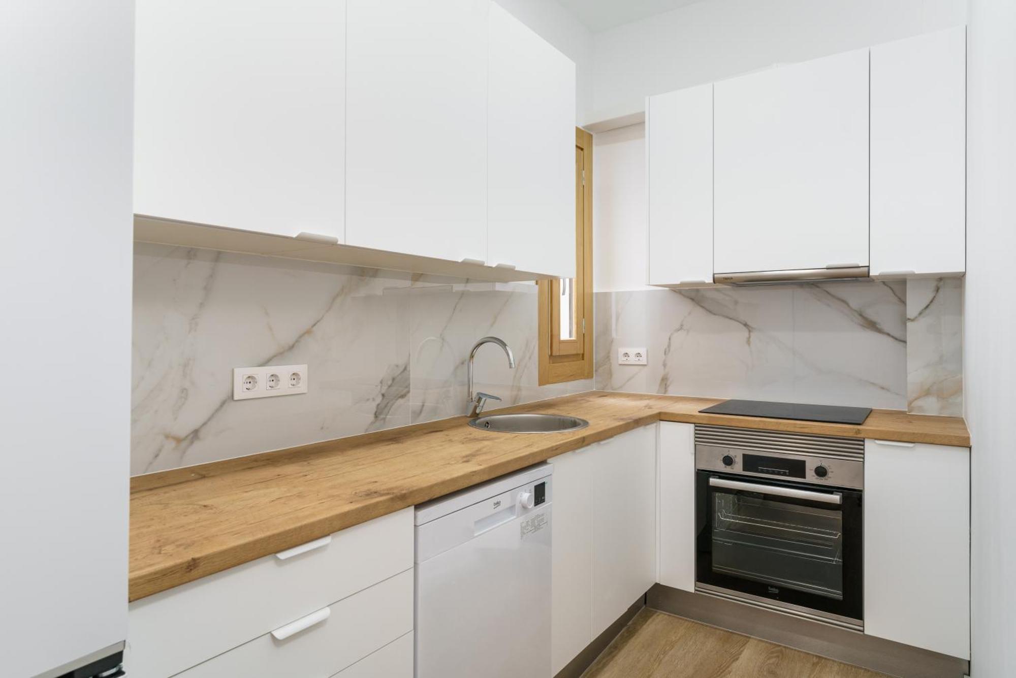 Piso Ideal Con 3 3 Banos Y Terraza Barcelona